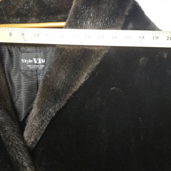 Style VI Ltd Women's Faux Fur Black  Winter Coat. Made In USA. - Picture 6 of 9